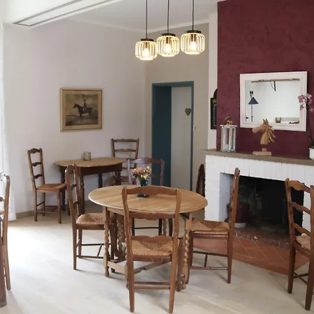 Manoir Du Taillis Bed & Breakfast Heugon