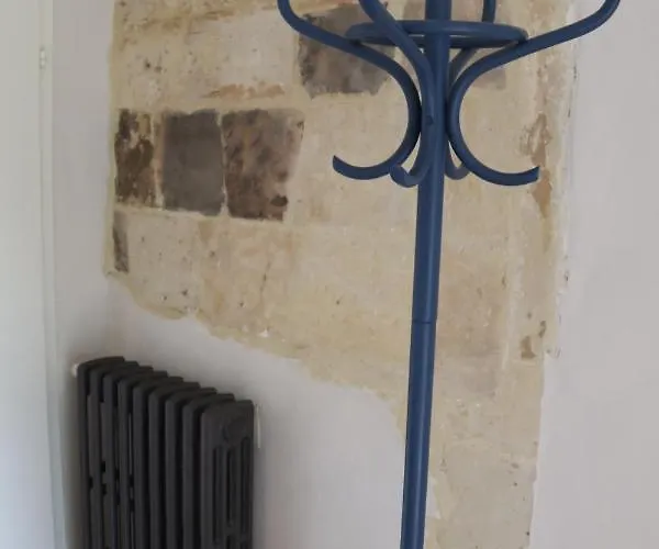 Manoir Du Taillis Bed and Breakfast Heugon