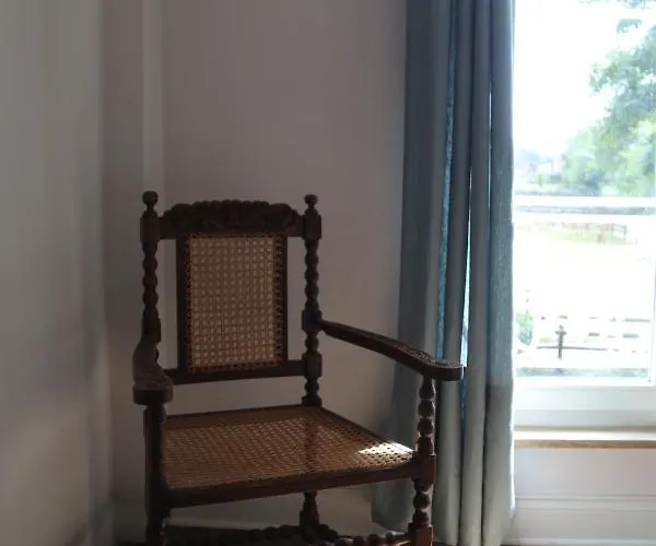 Manoir Du Taillis Bed and Breakfast